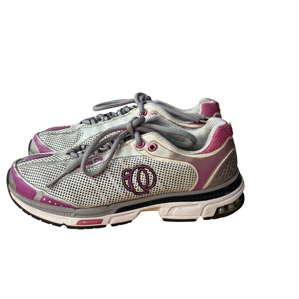 Pearl‎ Izumi SyncroGuide Womens 7 Running Shoes Silver Pink Mesh SkyDex 5195